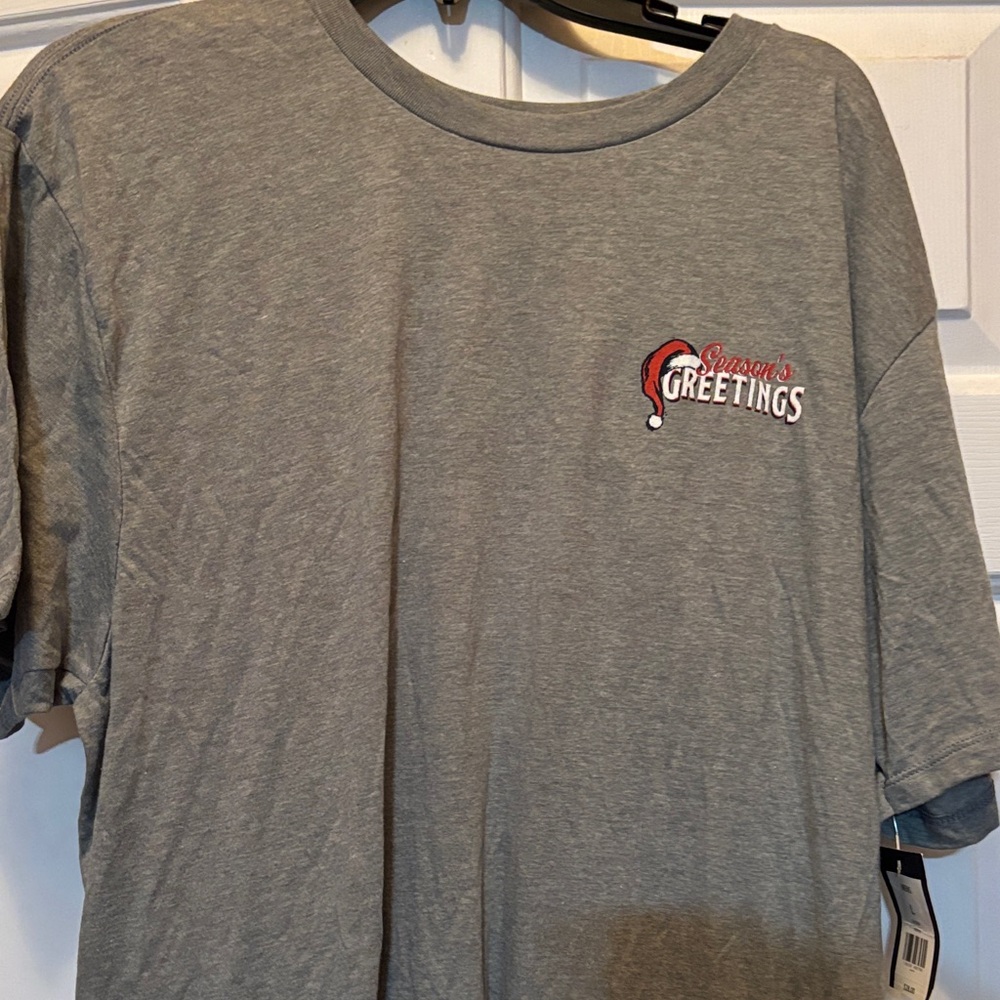 Crown & Ivy Gray Short Sleeve Tee with Holiday Design